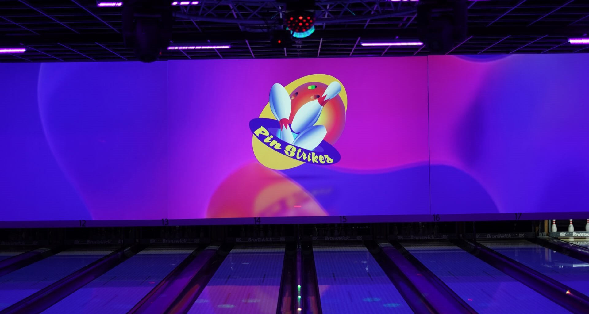 Bowling in Stockbridge, GA | Pin Strikes